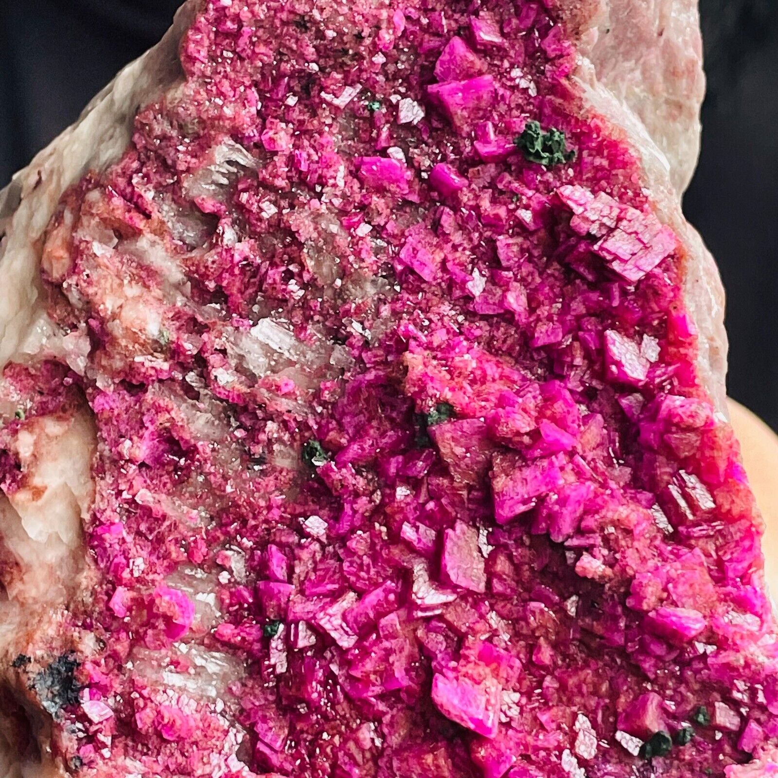 1495g Natural Purple Pink Cobalt Cobalto Calcite Crystal Gemstone Rare Mineral