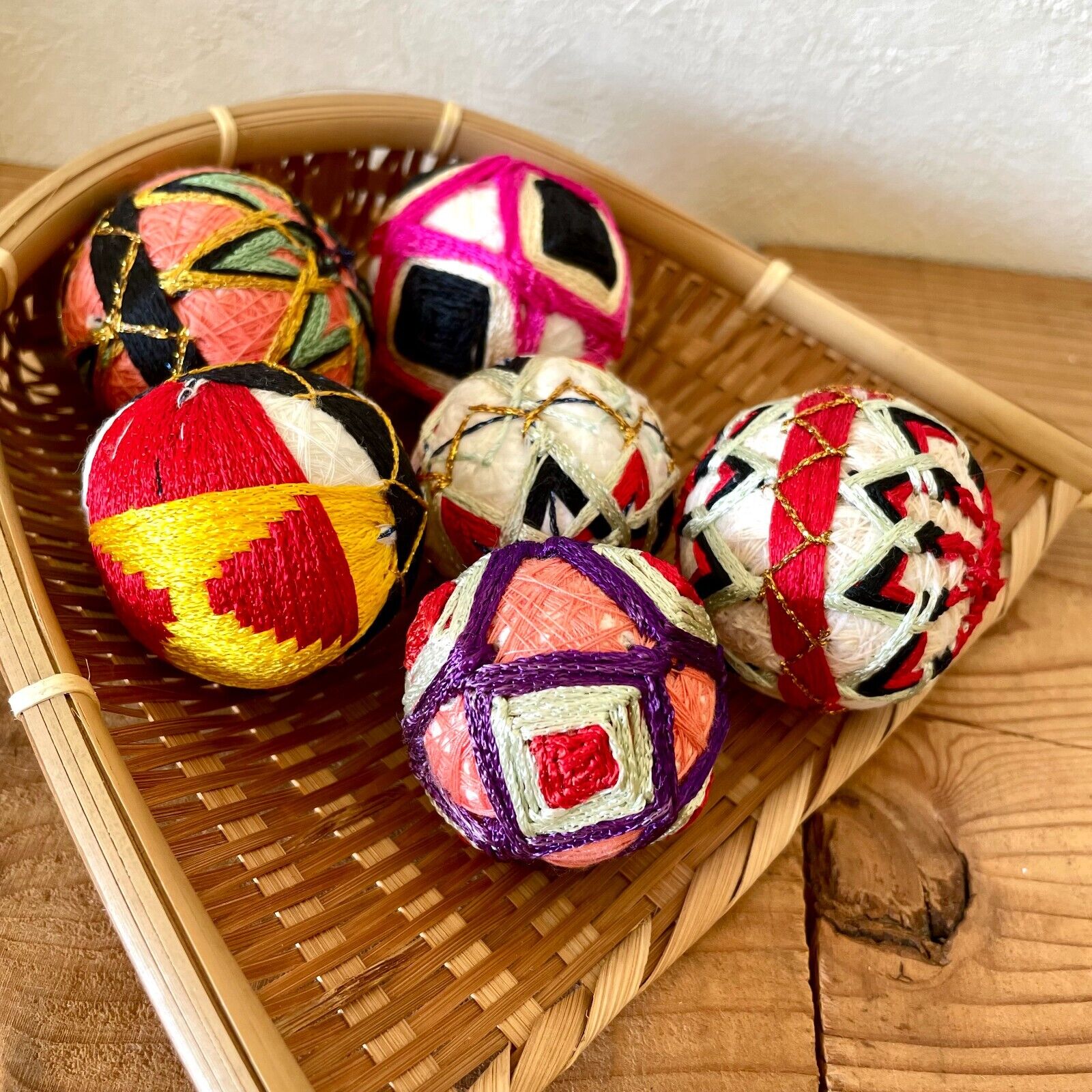 Japanese traditional TEMARI balls lot w/Bamboo tray handmade vintage from JAPAN