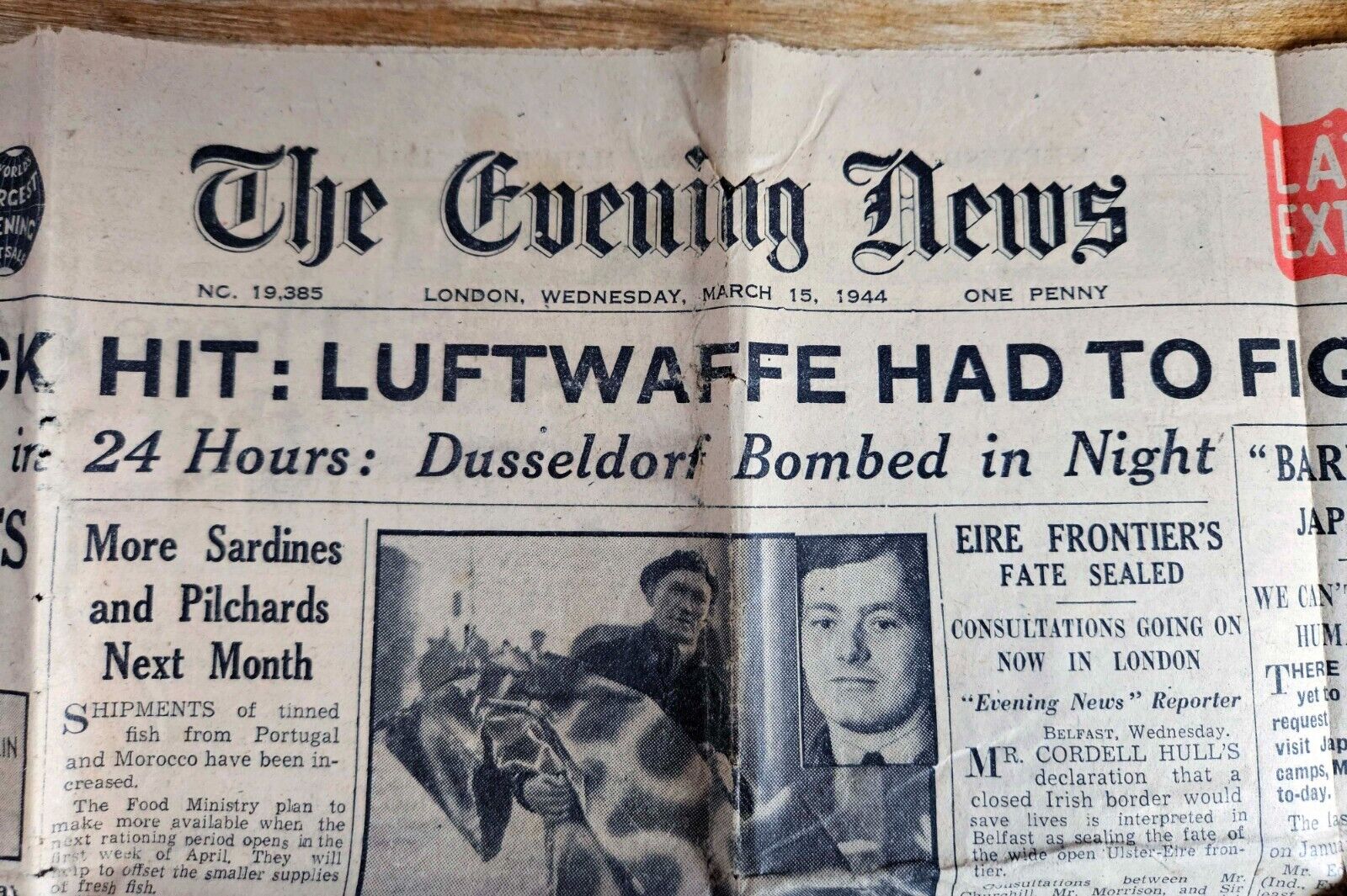 Rare London Evening News Late Extra 4 Broadsheet Pages Weds. March 15, 1944 WWII
