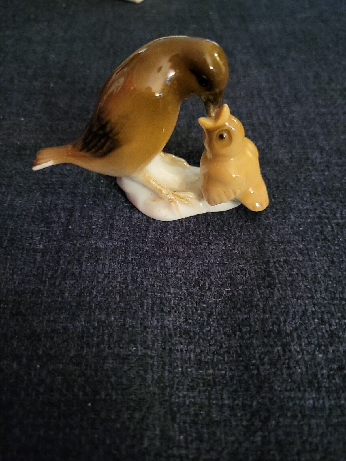 Vtg LORENZ HUTSCHENREUTHER Mother Bird Feeding Baby Porcelain Figurine Germany