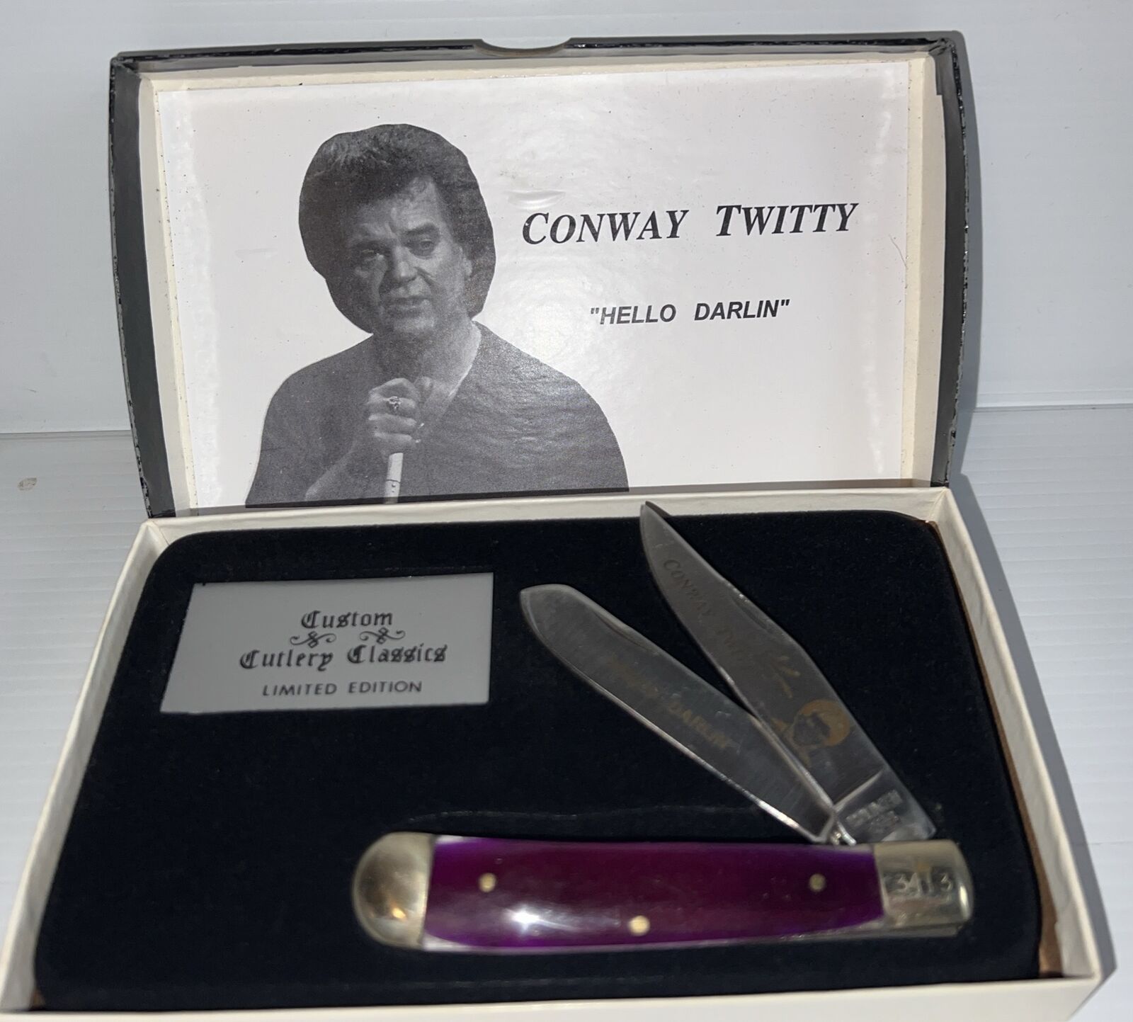 Vintage CONWAY TWITTY “HELLO DARLIN” Pocket Knife Limited Edition