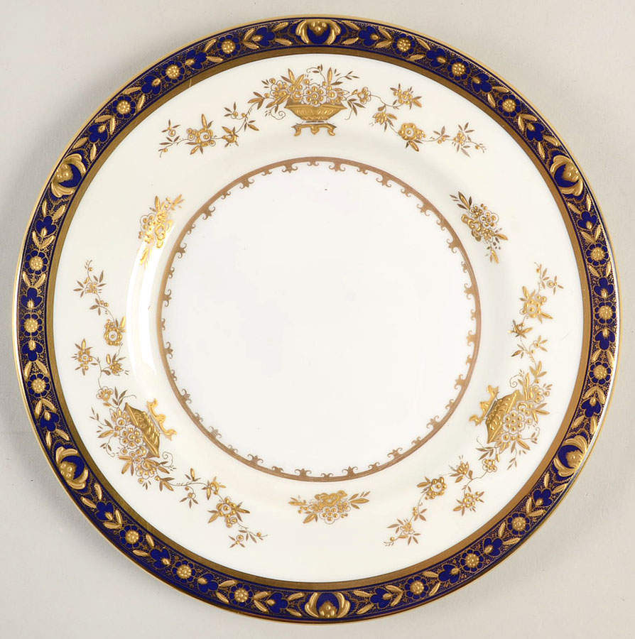 Wedgwood Dynasty Gold Salad Plate 9609215