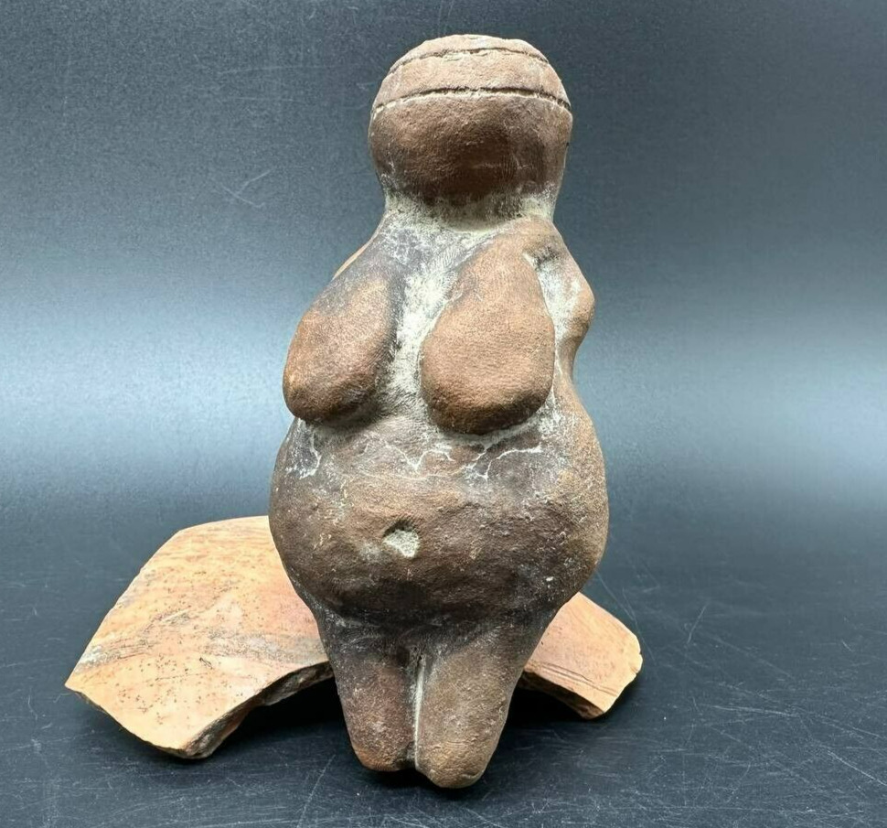 Ancient Artifact (Fertility goddess idol)