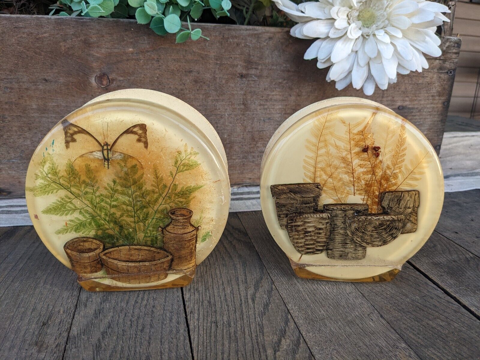 Vintage Pair of Dried Pressed Flowers Leaves Baskets Resin/Lucite Napkin Holders