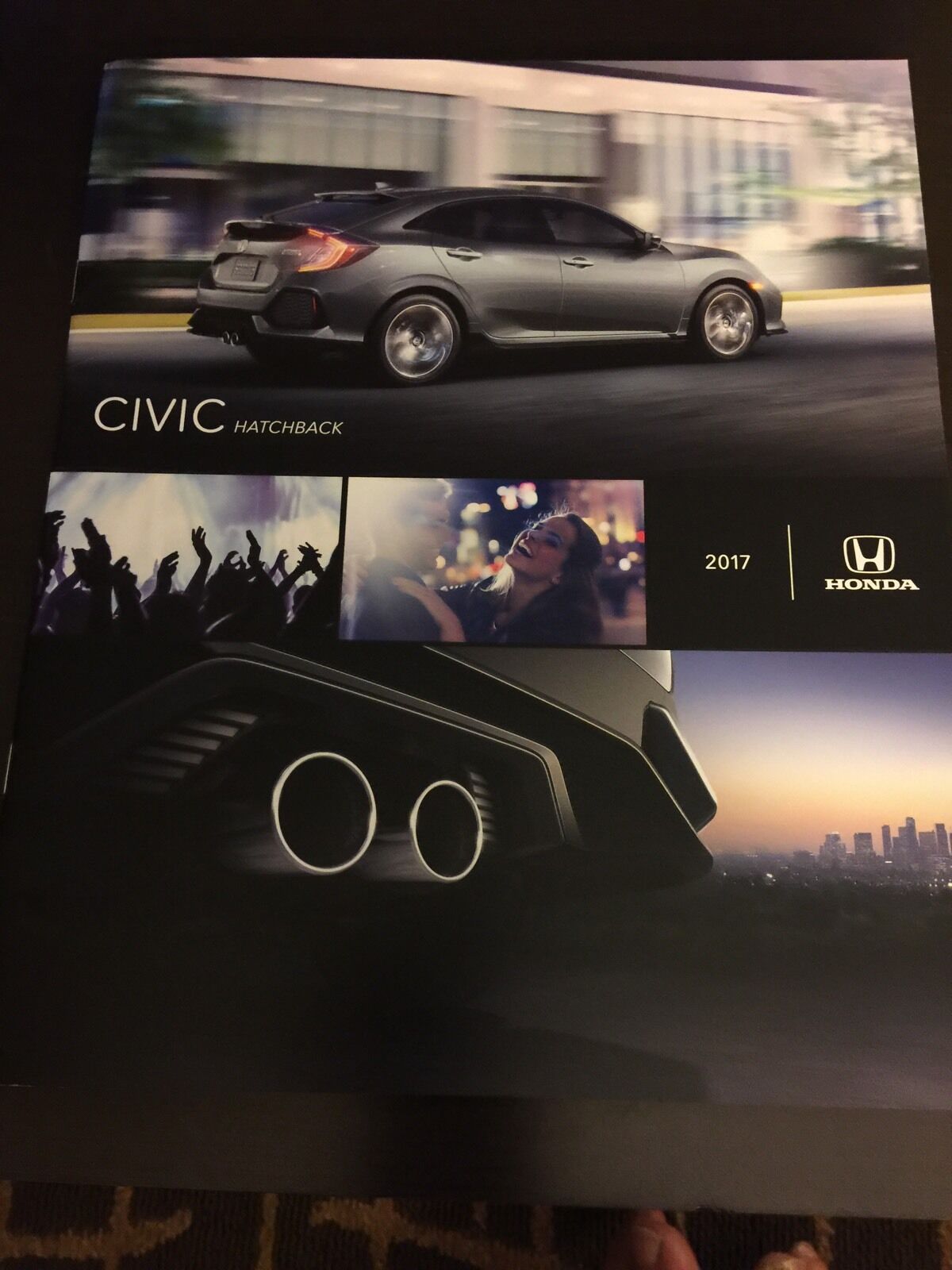 2017 HONDA CIVIC HATCHBACK 8-page Original Sales Brochure