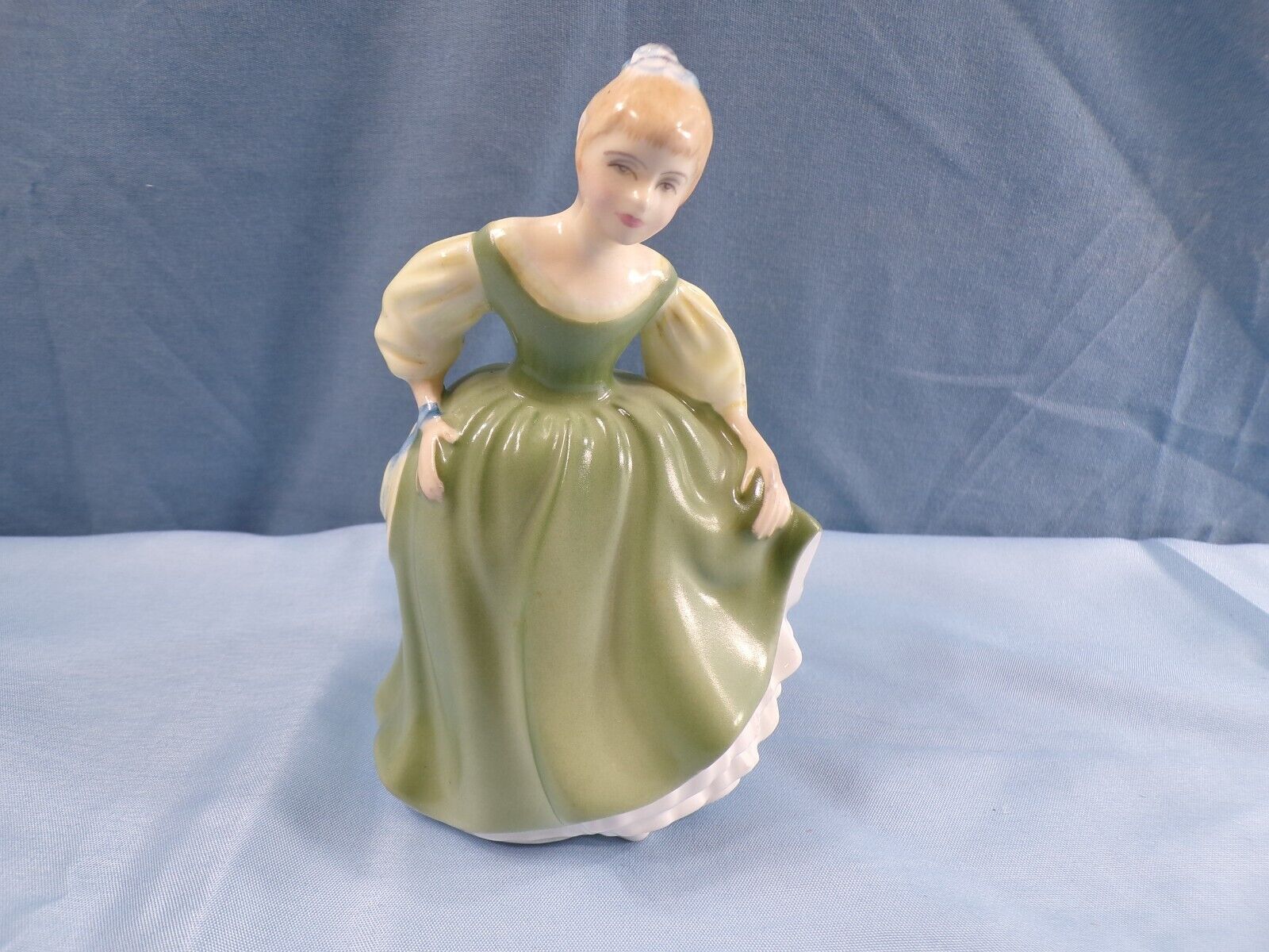 Royal Doulton Figurine HN2211 Fair Maiden - Exc. Condition