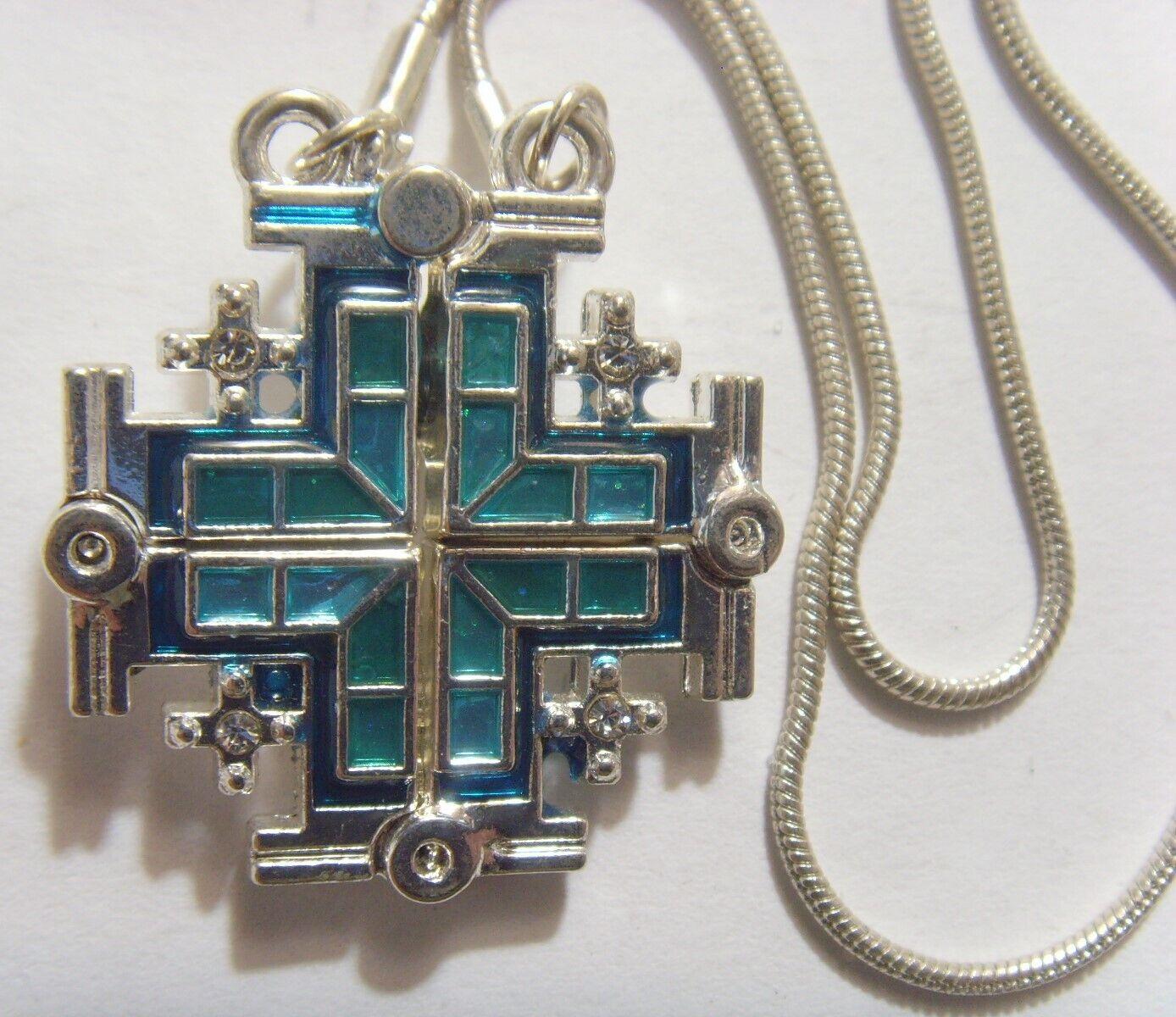 vintage sterling silver Jerusalem cross collapsible pendant necklace FC1282
