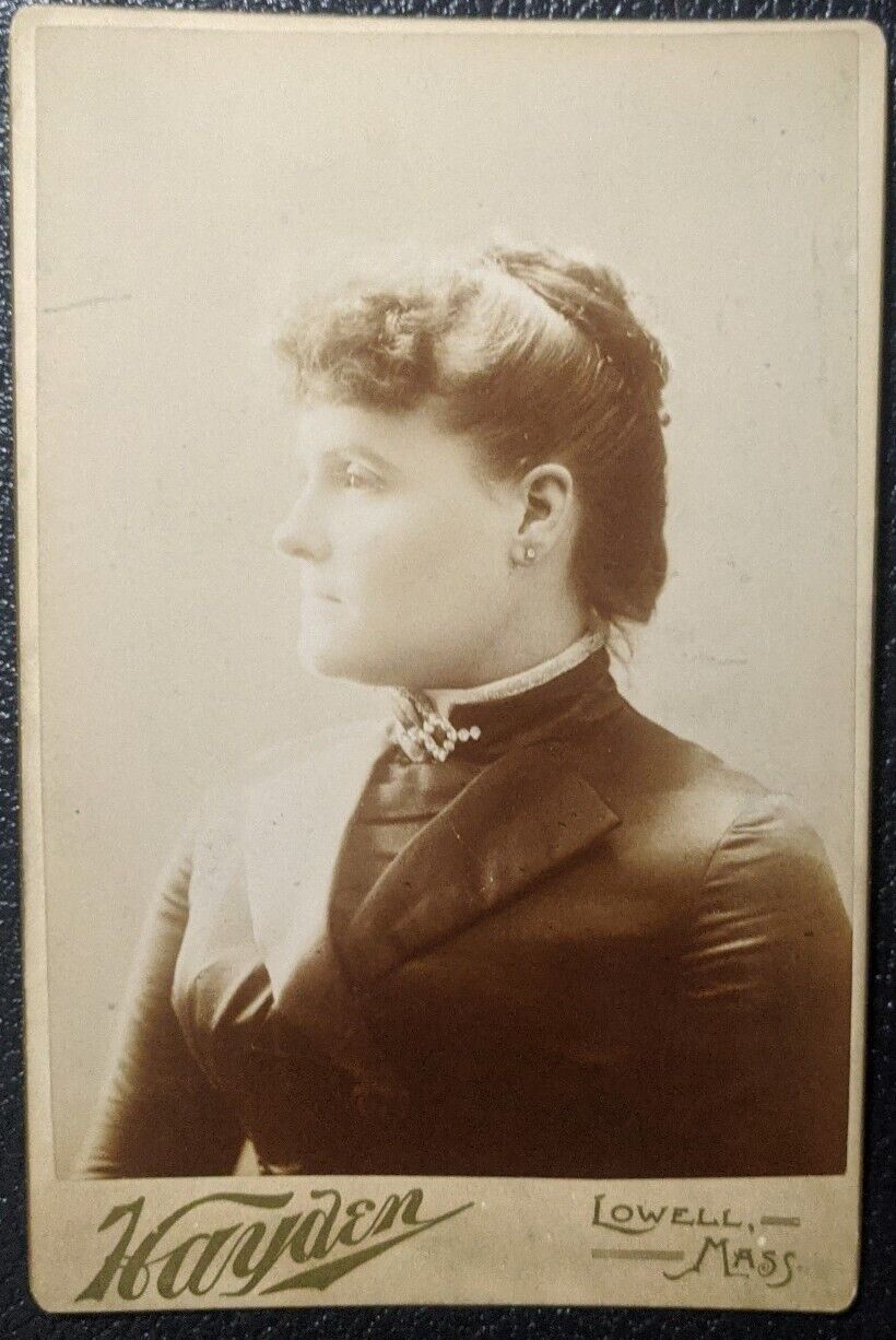 Antique Cabinet Card Portrait of Woman taken by Hayden photo studio 1880s - 90s