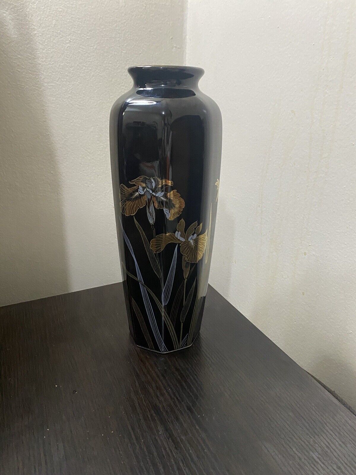 Vintage Japanese Vase Black with Daffodil Design 10.5 in Tall