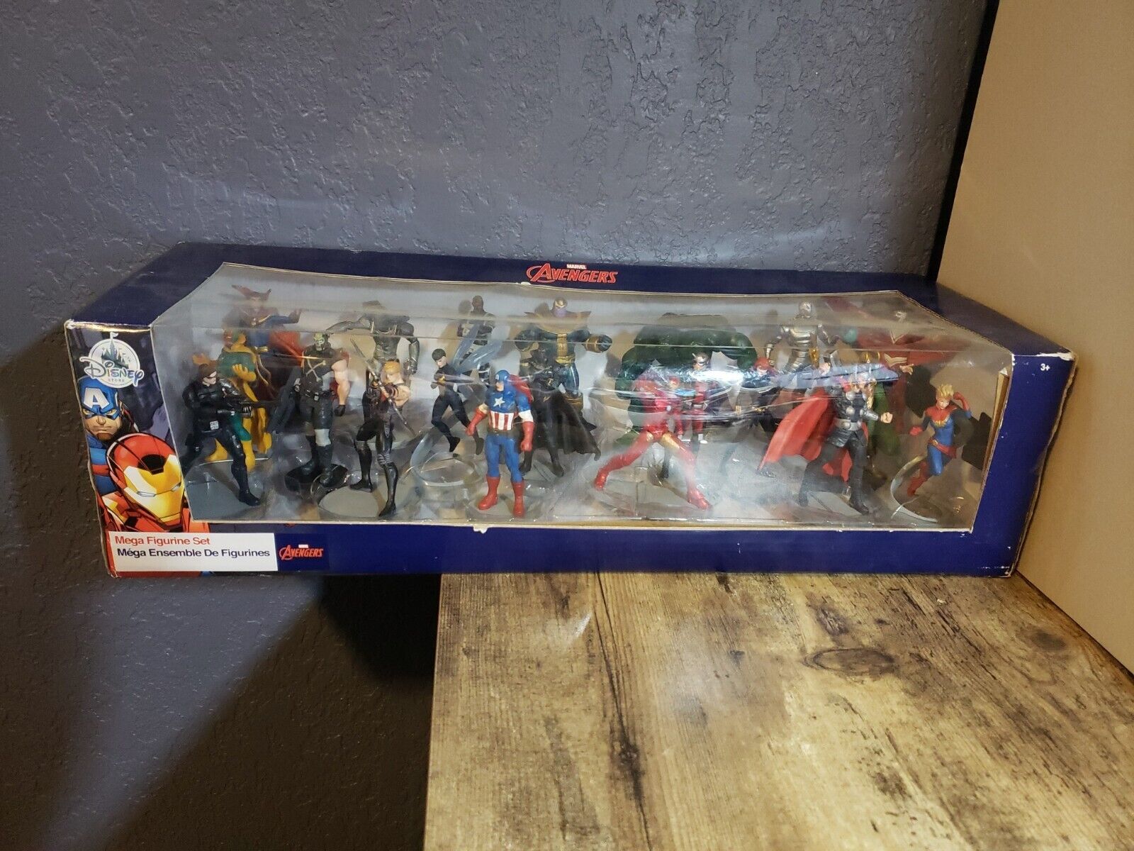 Disney Store Marvel\'s Avengers Mega Figurine Play Set, 20 Piece, NEW Sealed