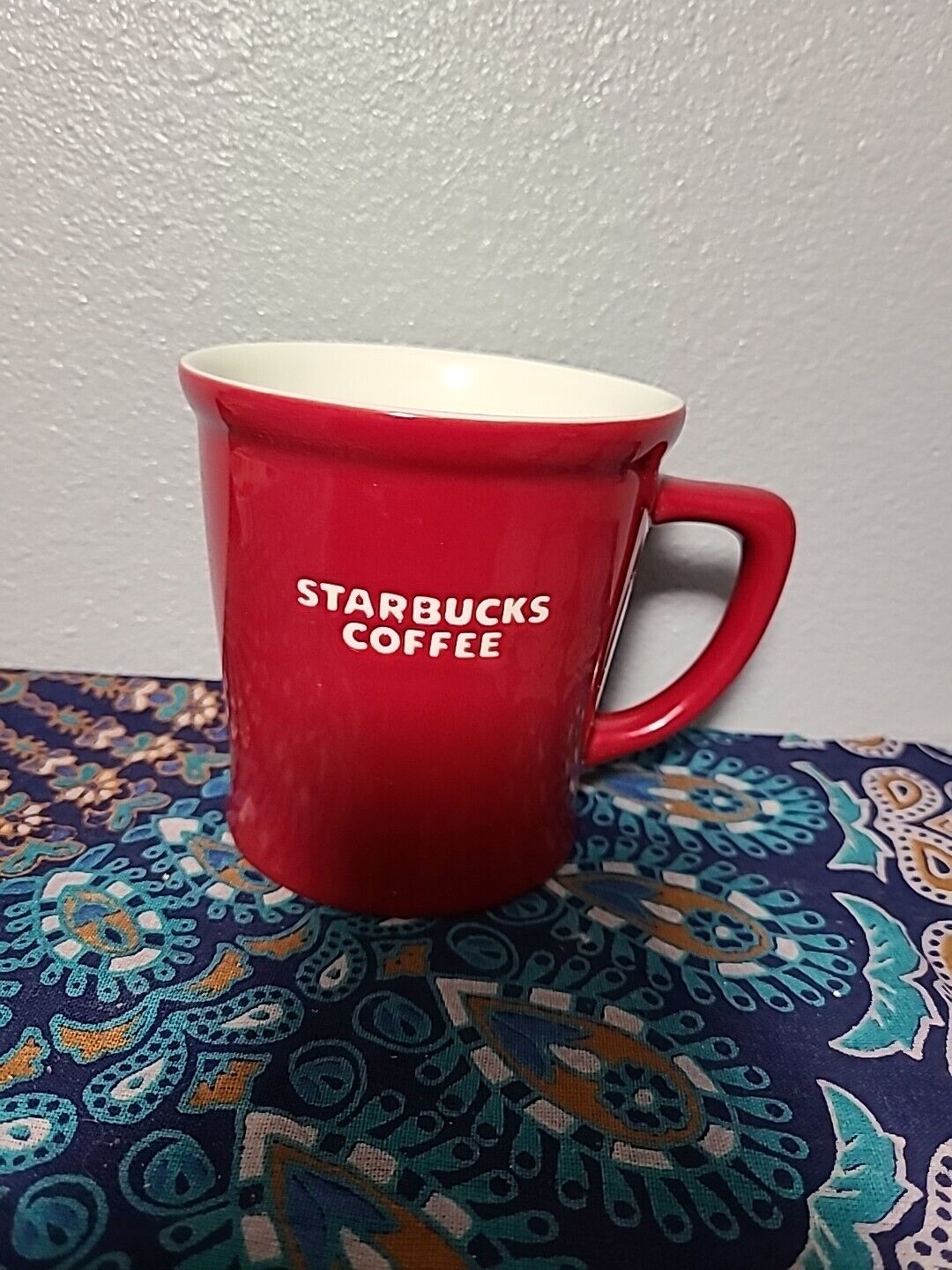 2009 Starbucks coffee New Bone China red 16 oz coffee mug cup embossed letters