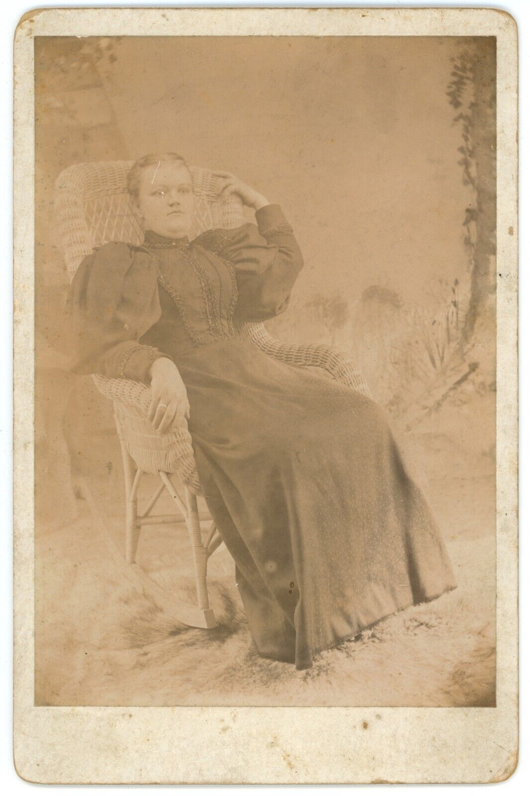 CIRCA 1880\'S CABINET CARD Woman Victorian Dress Lounging Awkward Pose Chair