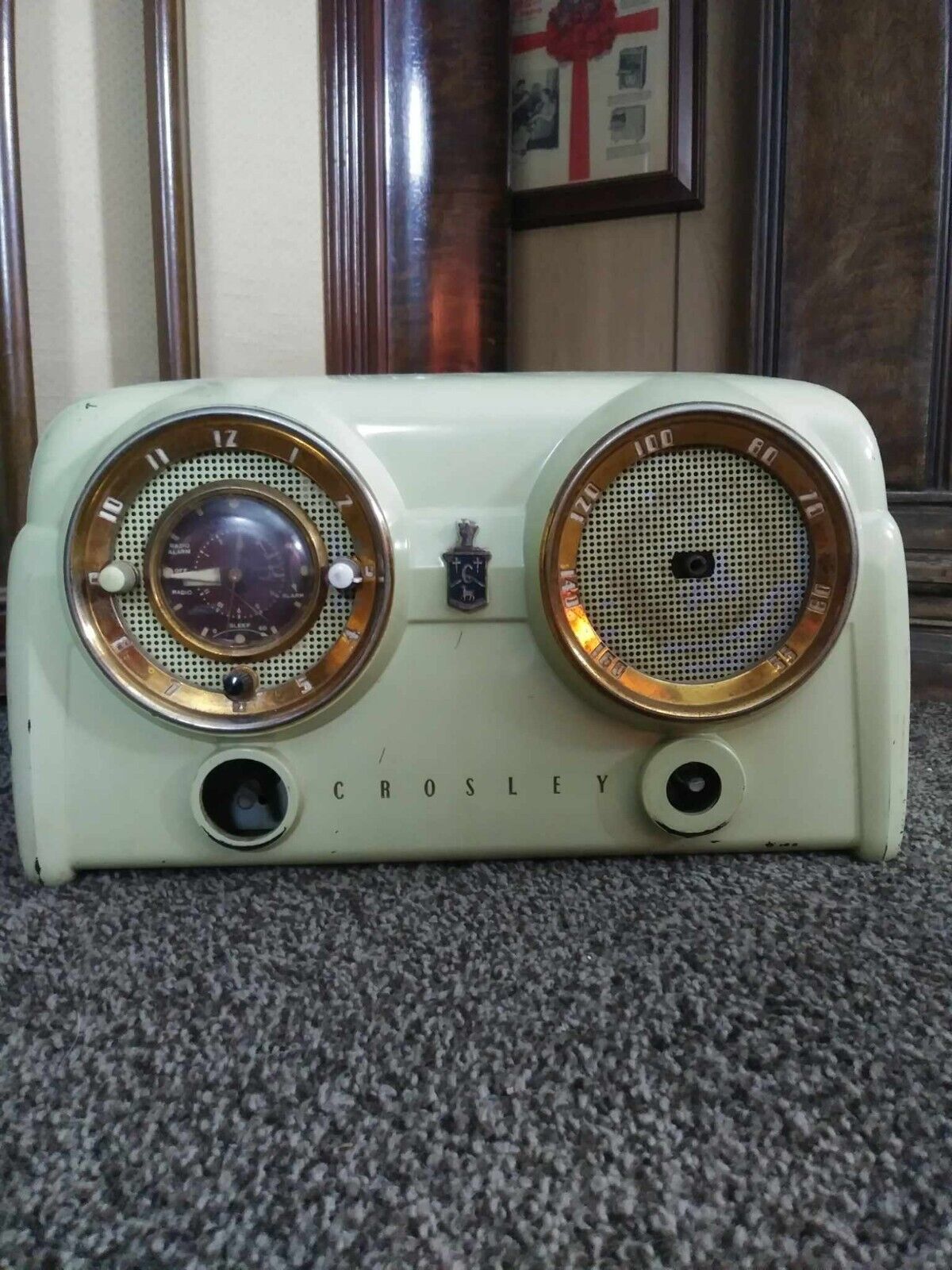 Vintage Crosley D-25 CE 1951 Dashboard Radio/Clock Radio CREAM GREEN MAKE OFFER