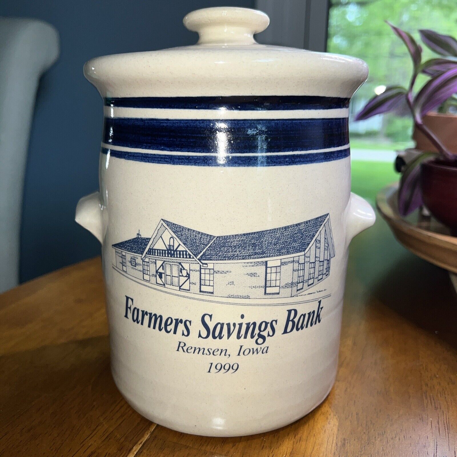 Vintage Remain Iowa 1999 Farmers Savings Bank 8” Pottery Crock