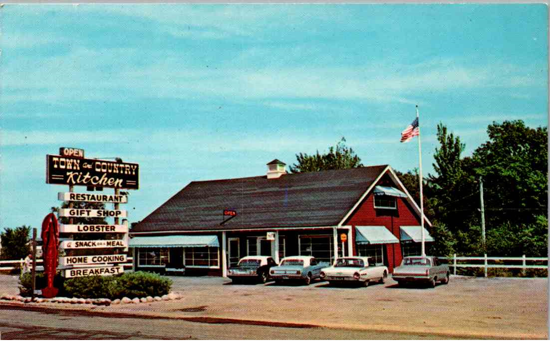 Yarmouth, Maine - Town & Country Kitchen and Gift Shop - in the 1960s