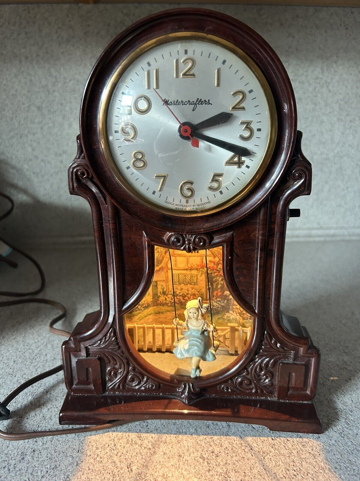 Vintage 1950\'s MasterCrafters Swinging Girl Clock Works as it should. New Bulb