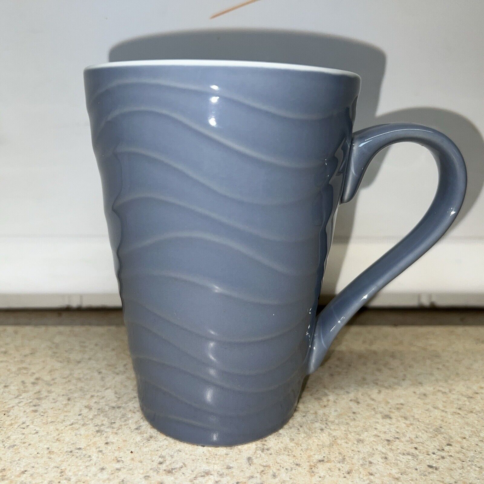STARBUCKS 2014 Wavy Textured Lavender Blue/Gray 13 oz Coffee Mug / Latte Cup
