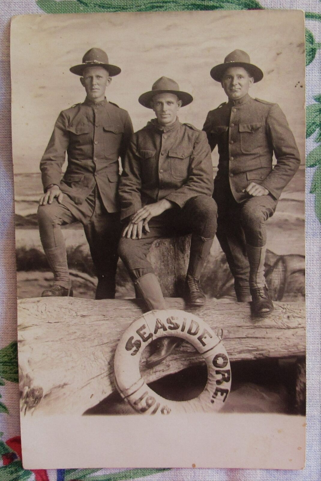 RARE WWI US Army Soldiers in Uniform Seaside, Oregon 1919 RPPC Friends Brothers