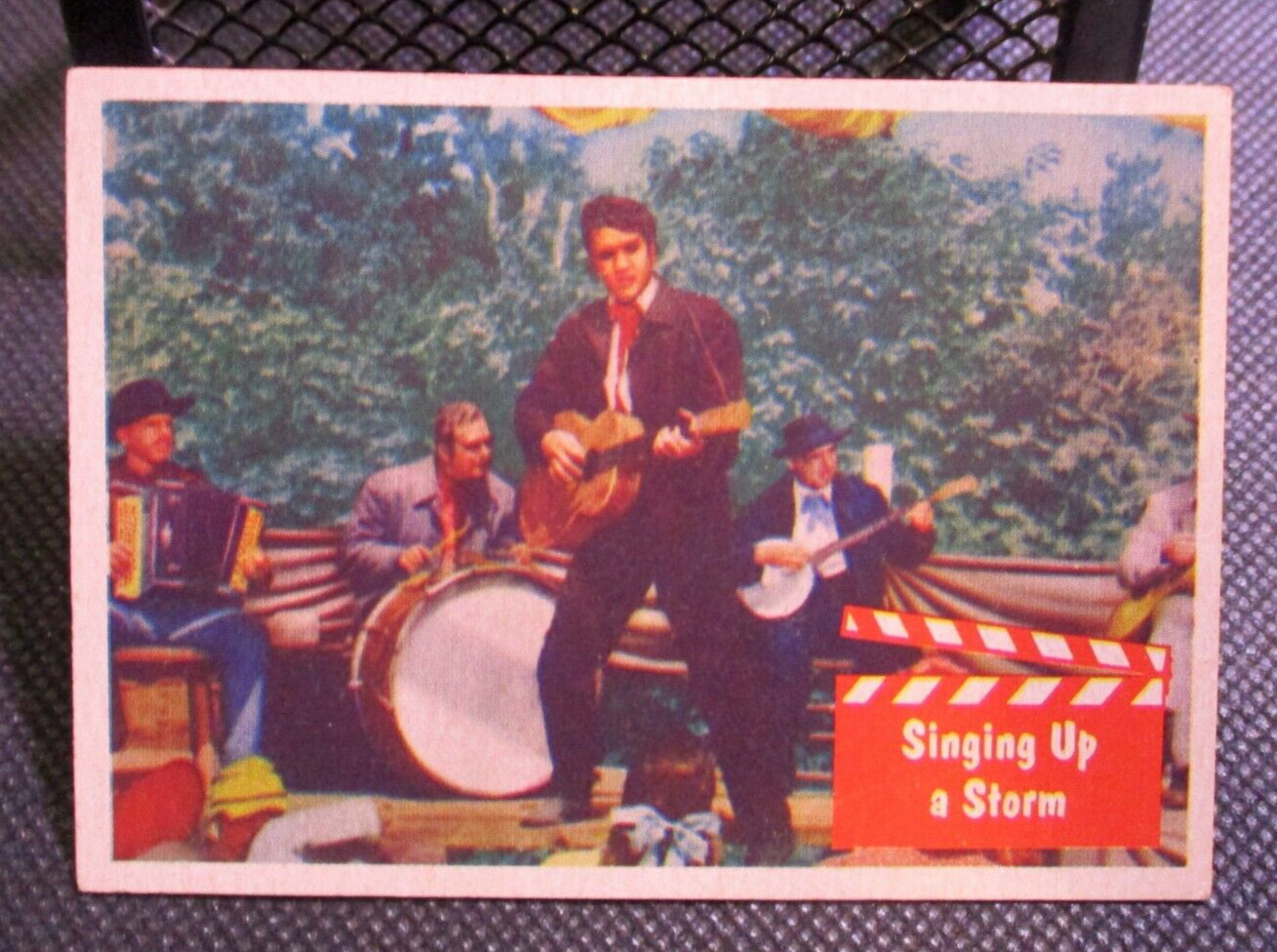 1956 ELVIS TRADING CARD NO.55 SINGING UP A STORM HIGH GRADE