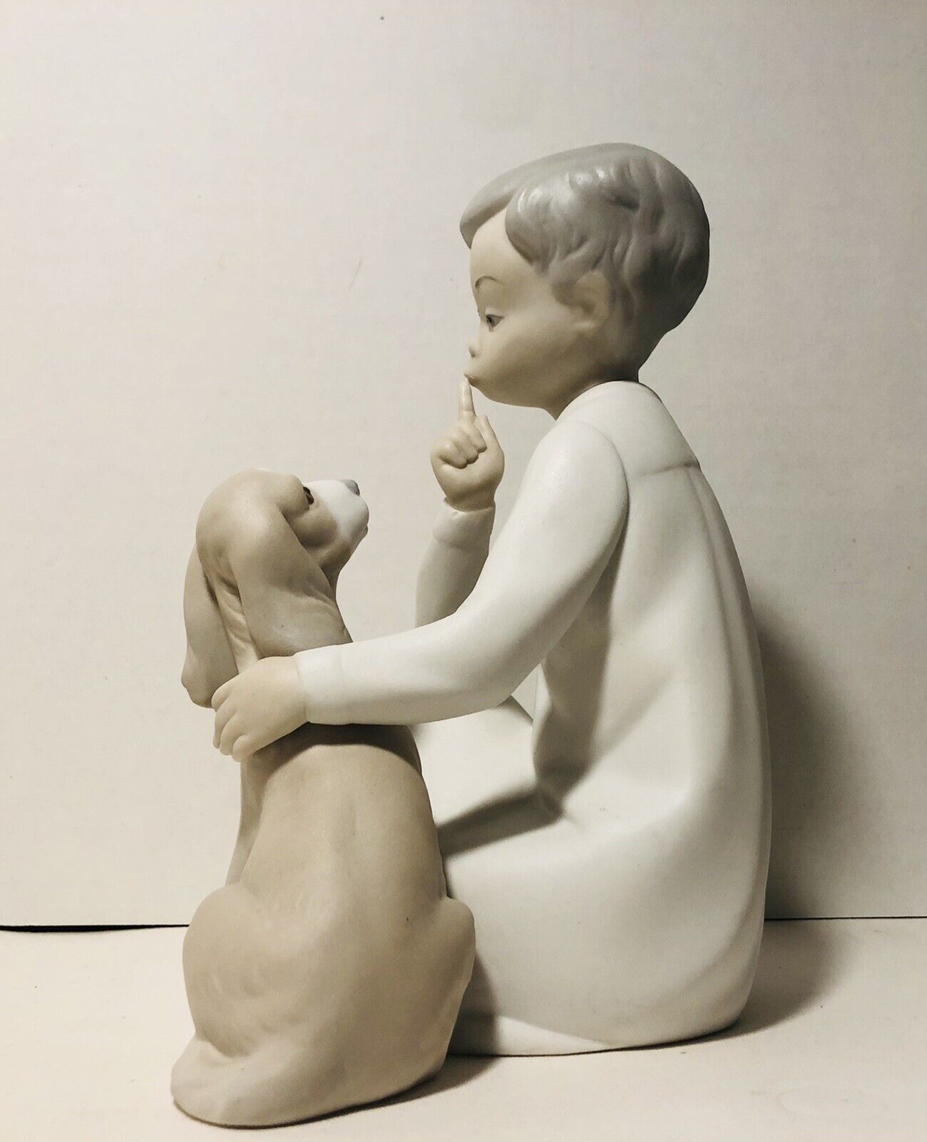 Vintage Lladro BOY WITH DOG  Porcelain figurine ~ 7.”  Retired