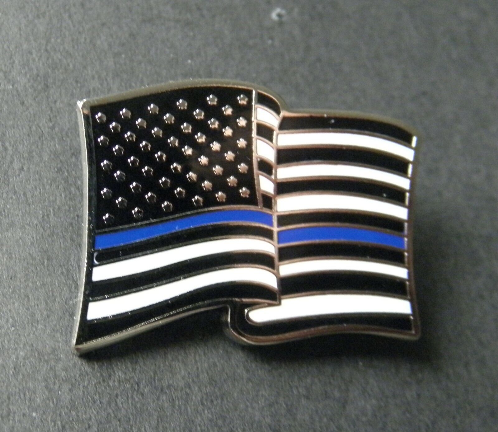 POLICE HONOR THIN BLUE LINE USA FLAG LAPEL PIN BADGE 1.25 INCHES