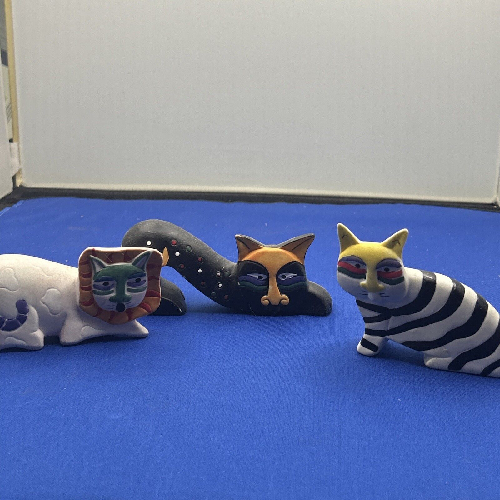 Set Of 3 Ceramic￼ Cat Figurines In The Style Of Laurel Burch