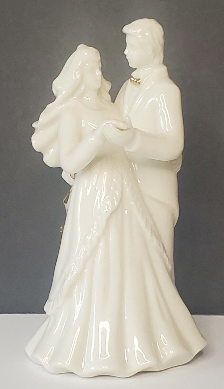 Mikasa Wedding Bells FK018 Waltzing Bride & Groom Figurine Fine Porcelain 4.5\