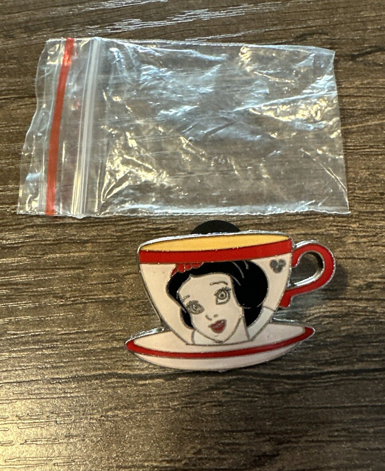 2009 Disney Parks Trading Pin - Snow White - Princess Tea Cup (71403 DLR)