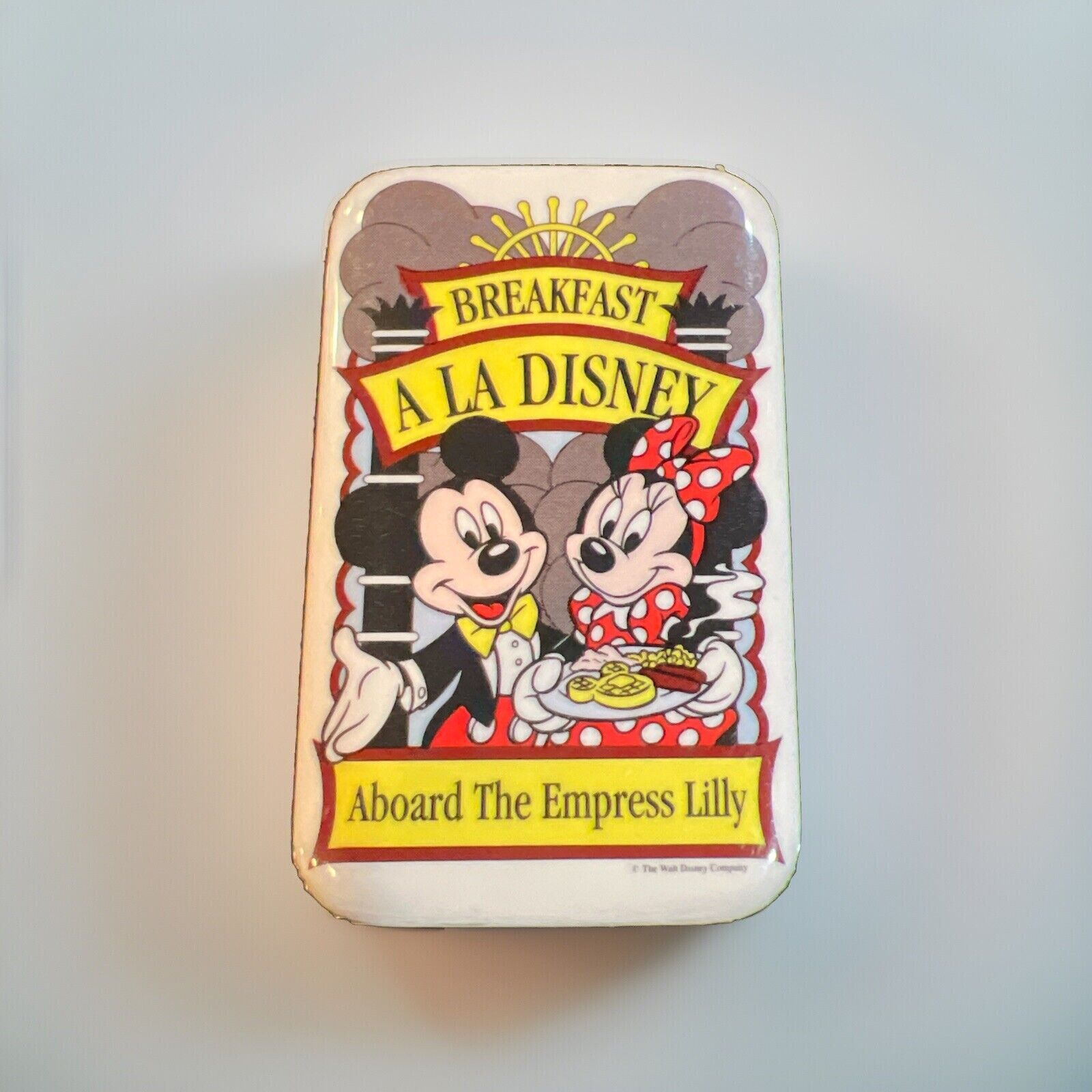Walt Disney World Breakfast Ala Disney Aboard the Empress Lily Pin Back Button