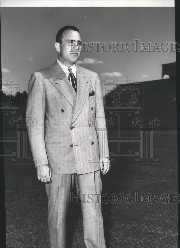 1952 Press Photo Dan Stavely, freshman coach, Washington State - sps12496