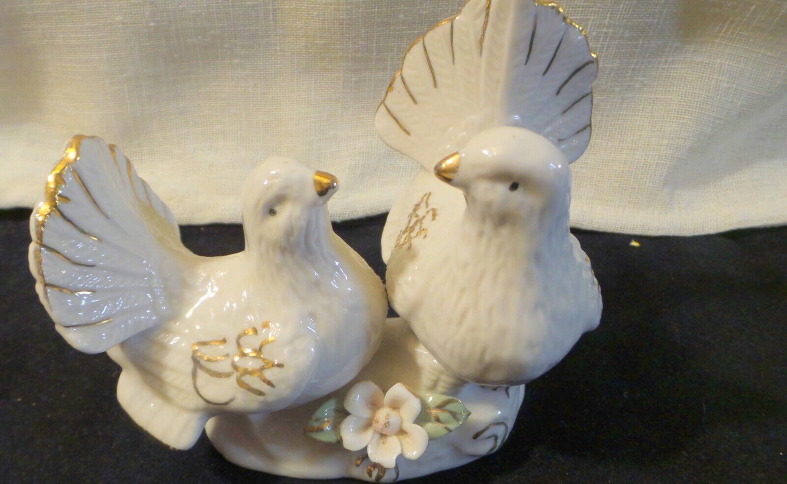 Vintage K's Collection White Doves with Flower and Gold Accents-  New Condition