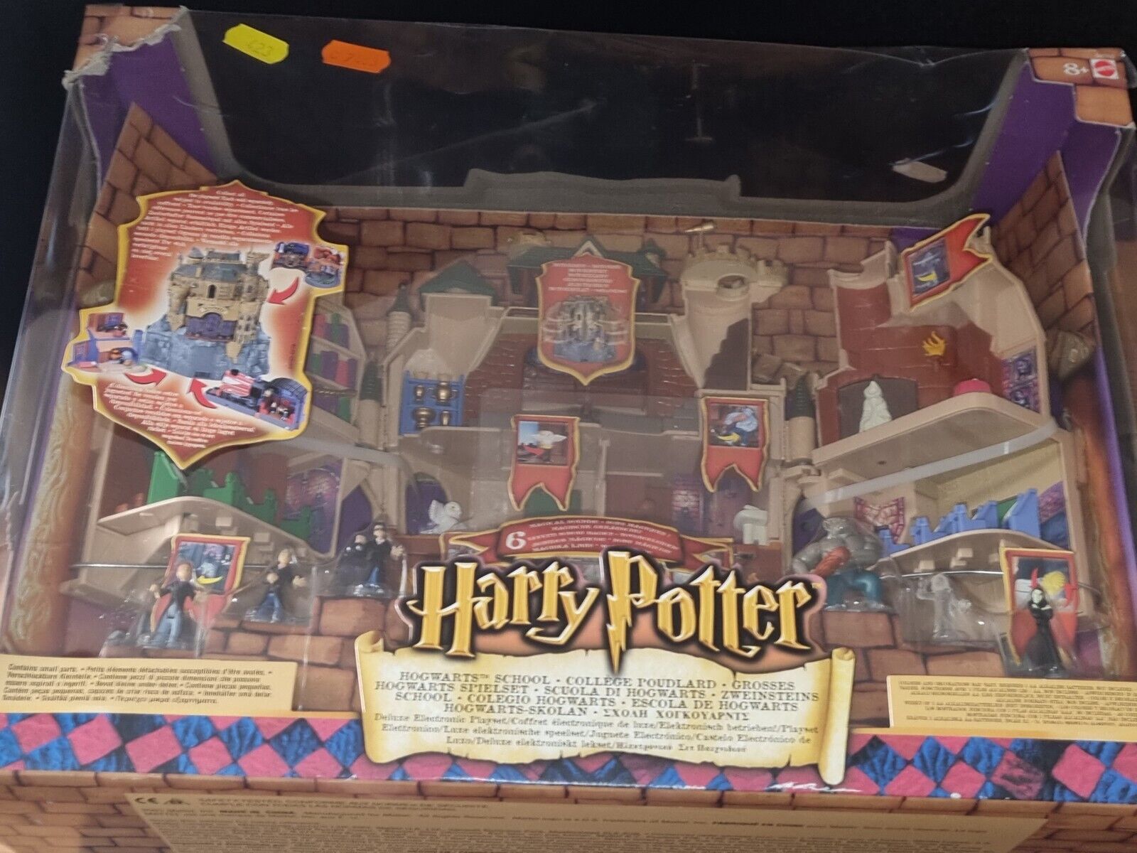 Mattel 50703 - World of Hogwarts Hogwarts School Elect Playset New in Box