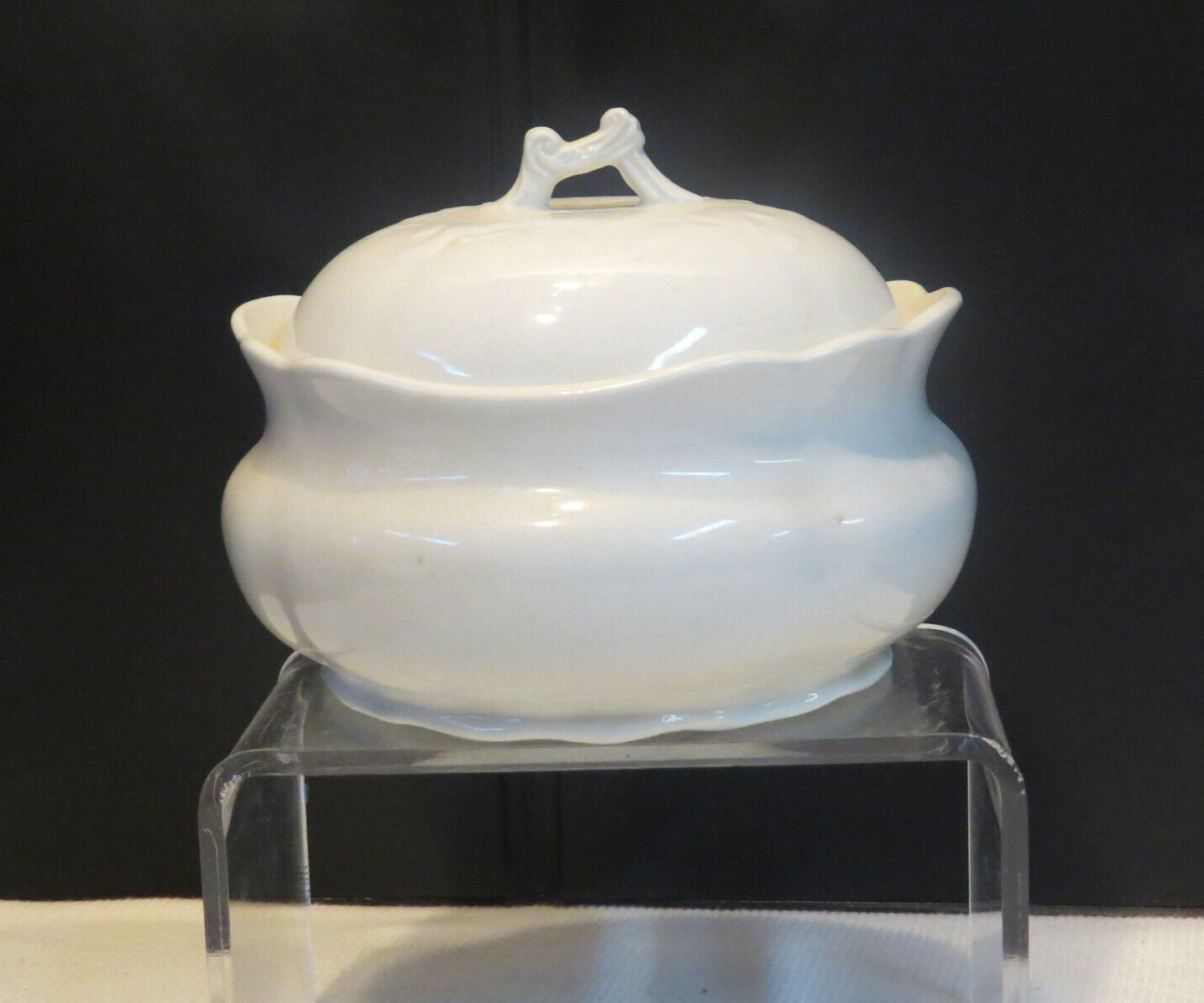 RARE Antique Homer Laughlin ARNO Covered Soap Dish, c. 1899-1907, Solid White
