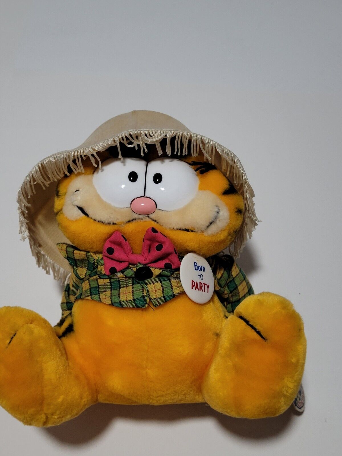 Vintage Garfield Born to Party, Dakin Lamp Shade On Head Plush With Tags 1981