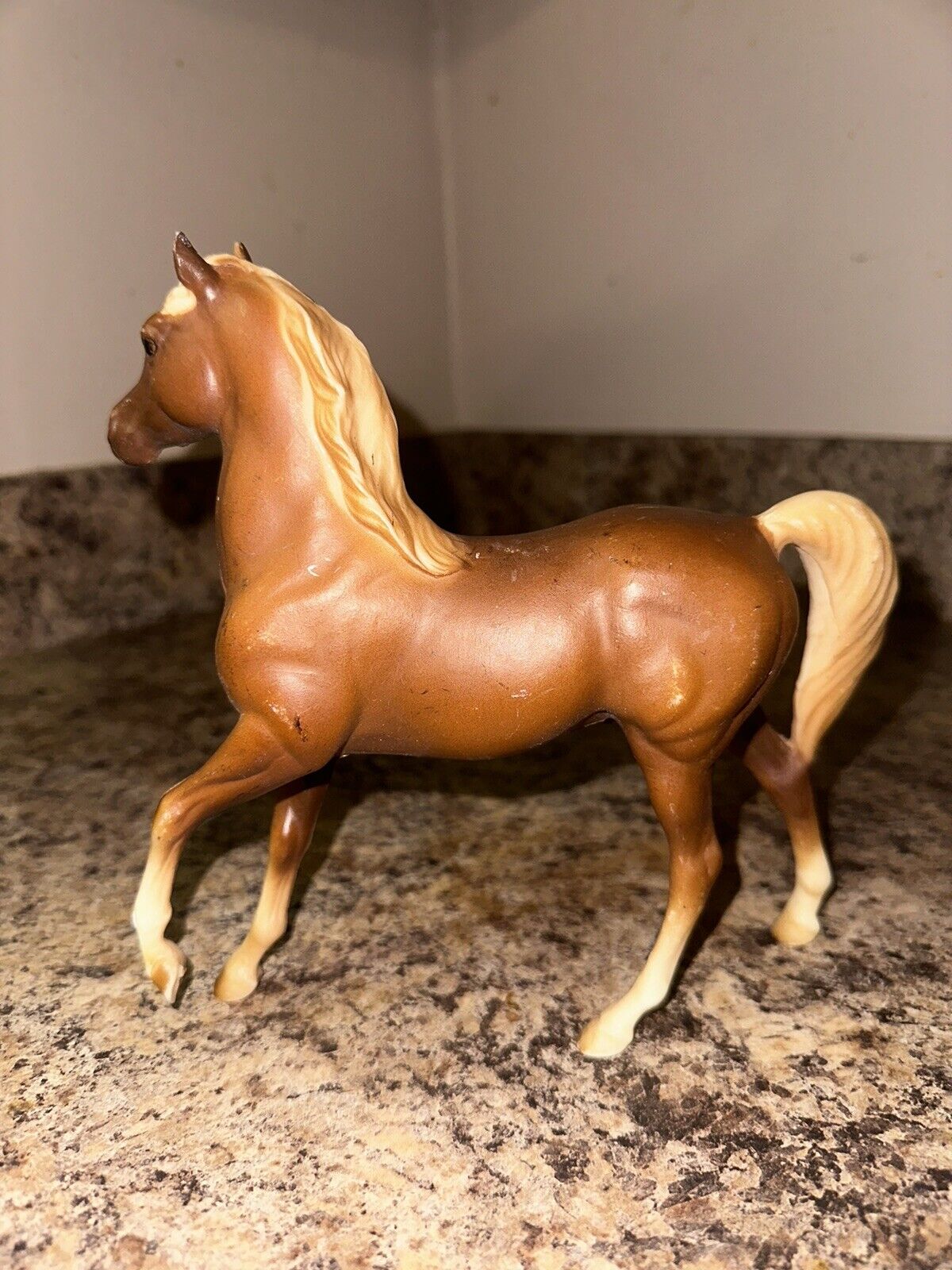 Vintage Brown Tan Breyer Figurine Horse USA Breyer Molding Co