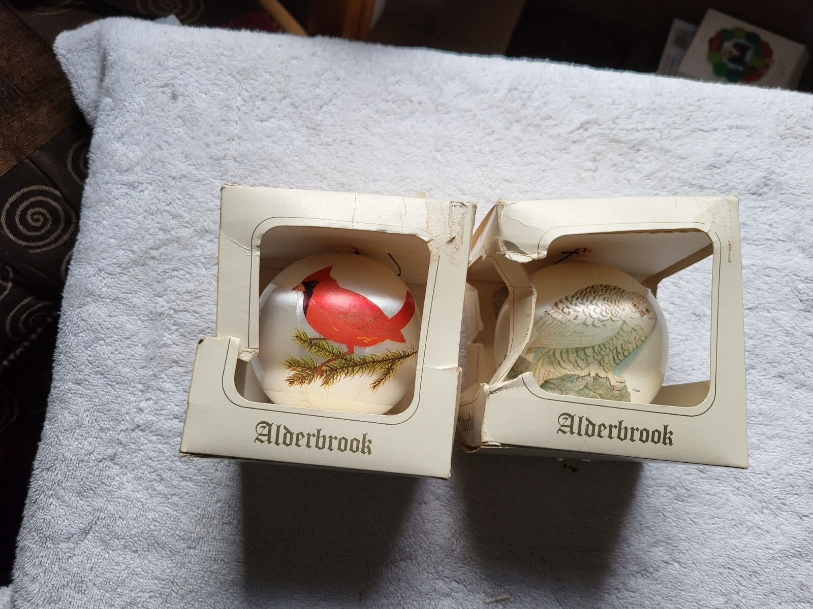 LOT OF 2 VTG ALDERBROOK CHRISTMAS ORNAMENTS SNOW OWL +RED CARDINAL GUC 1980\'S