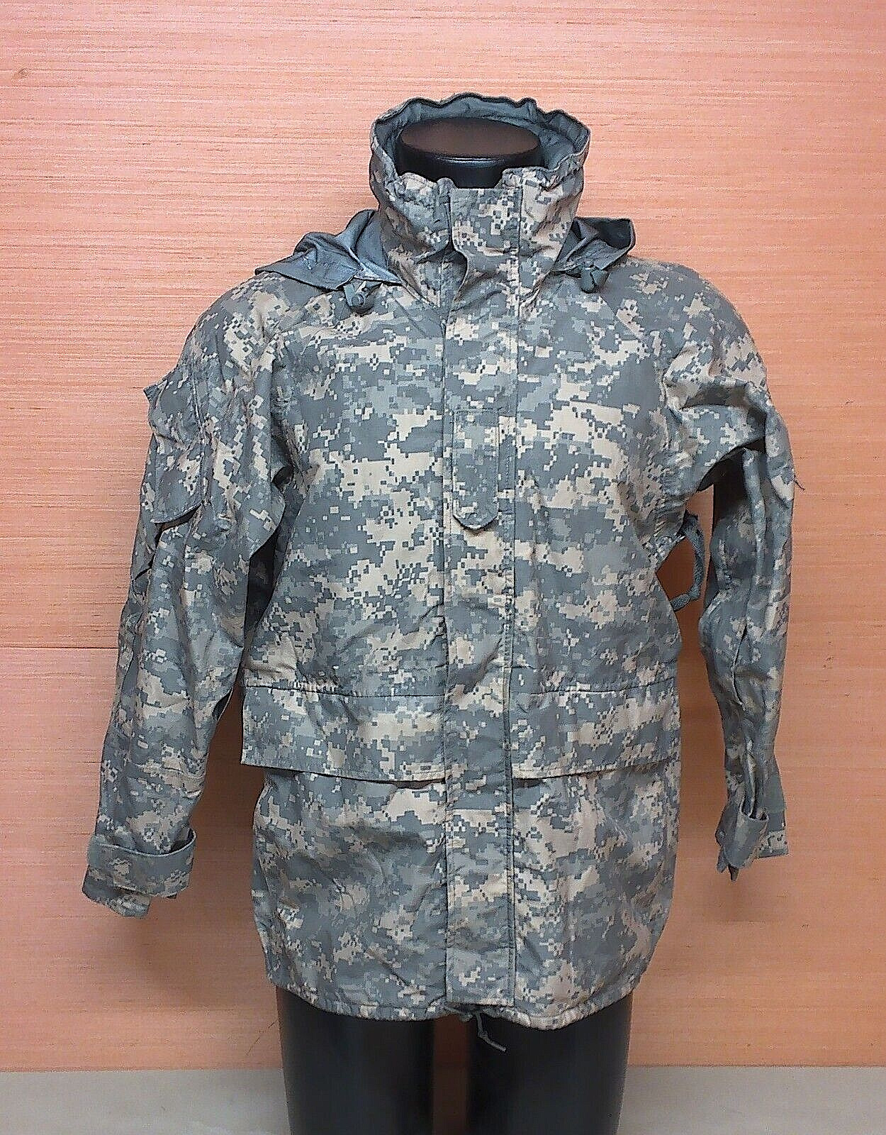 USGI Army ACU UCP Camo Cold Wet Weather ECWCS Gen II GORE-TEX Parka Small Short