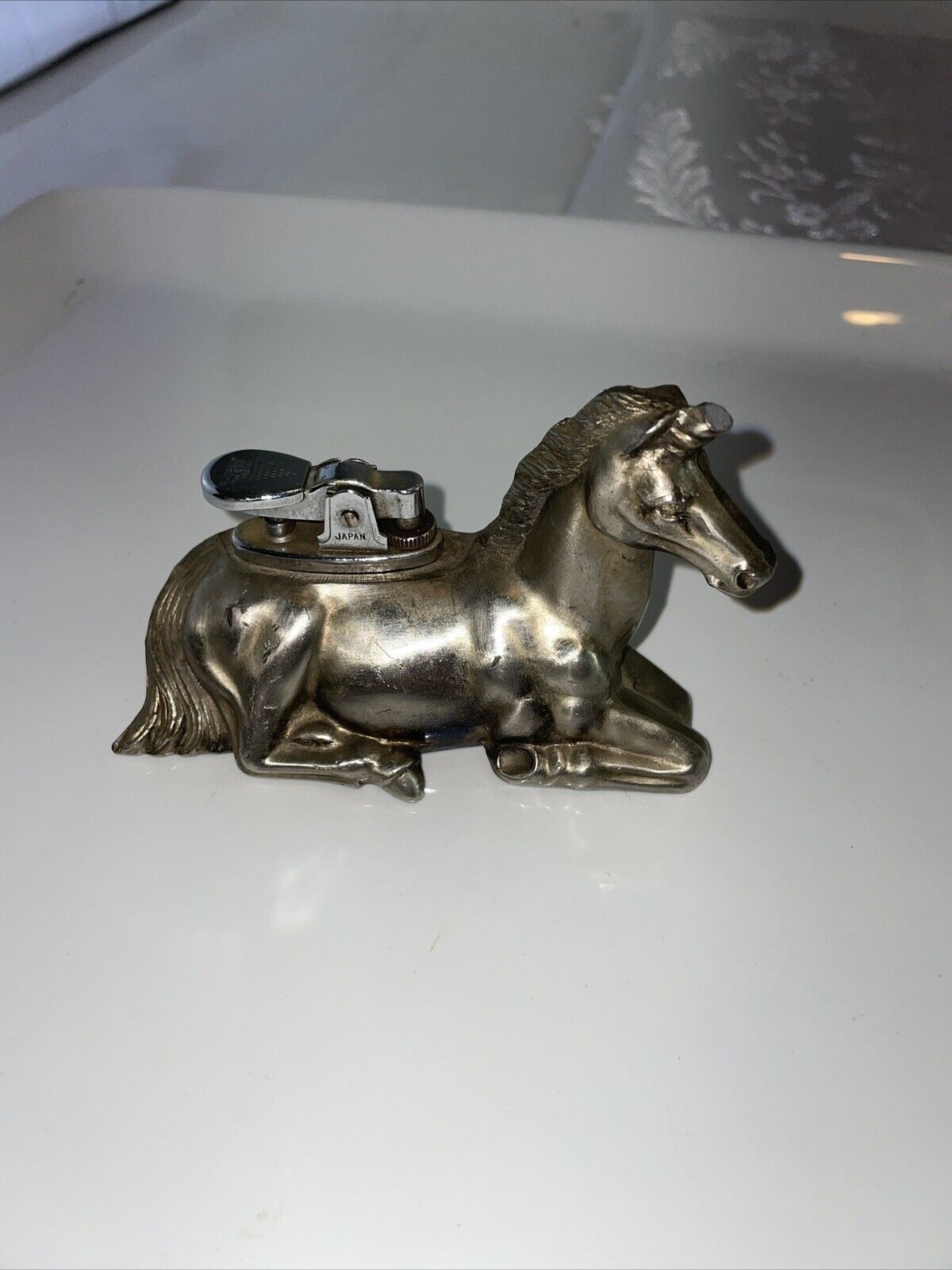 Vintage Old Lighter Horse Laying Down, Made In Japan ￼ Beautiful Classic ￼