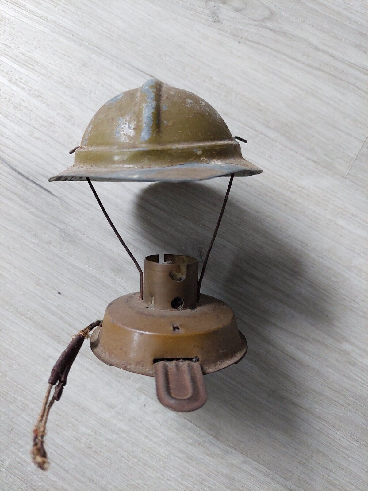 RARE SMALL WWI WWII MILITARIA HEADSET LAMP