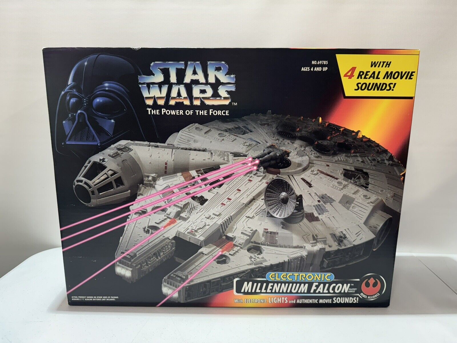 1995 Kenner Star Wars The Power of The Force Electronic Millennium Falcon-Sealed