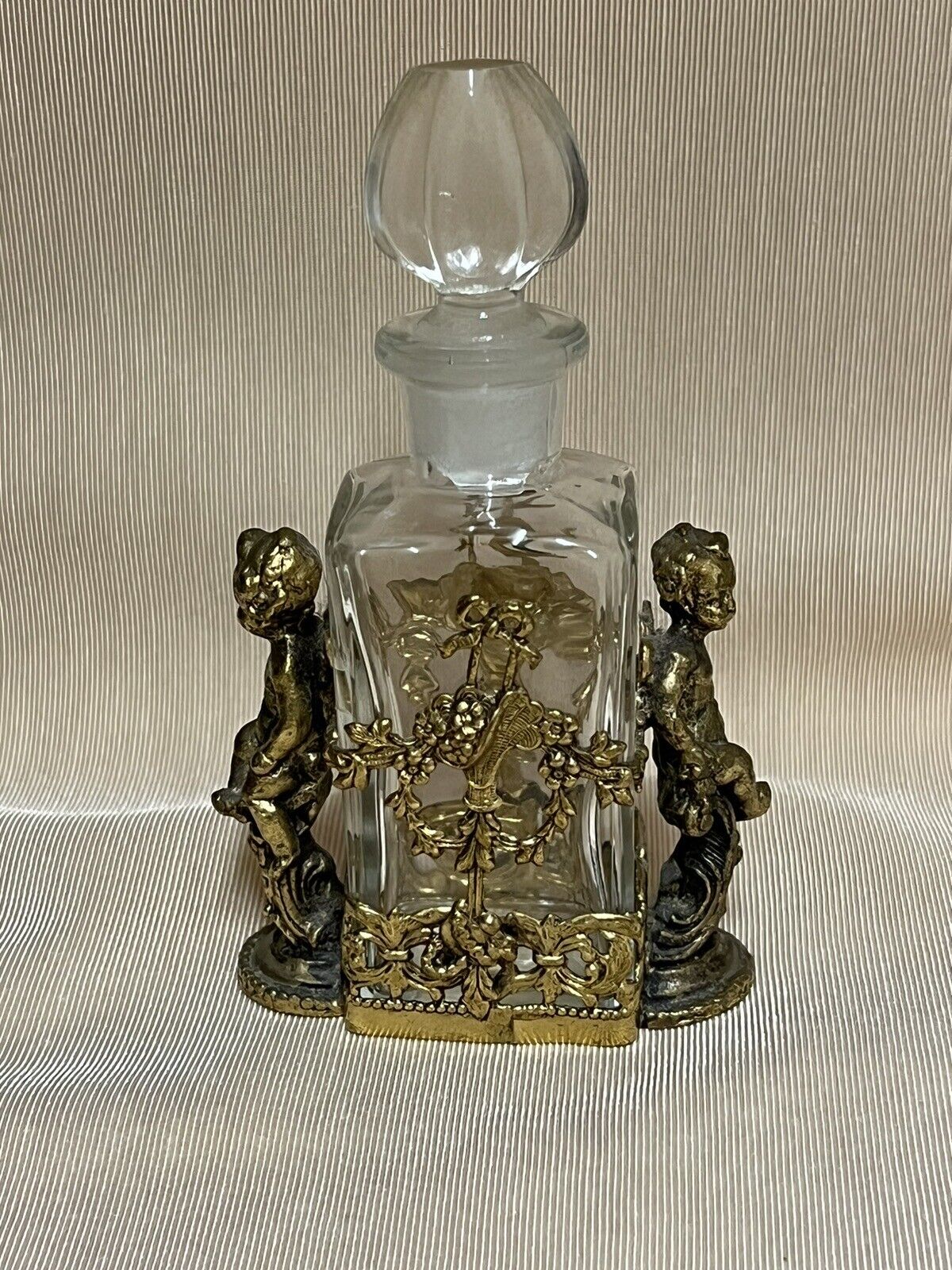 GORGEOUS FINE ANTIQUE FRENCH BRASS OVERLAY CUT CRYSTAL PERFUME BOTTLE W PUTTI