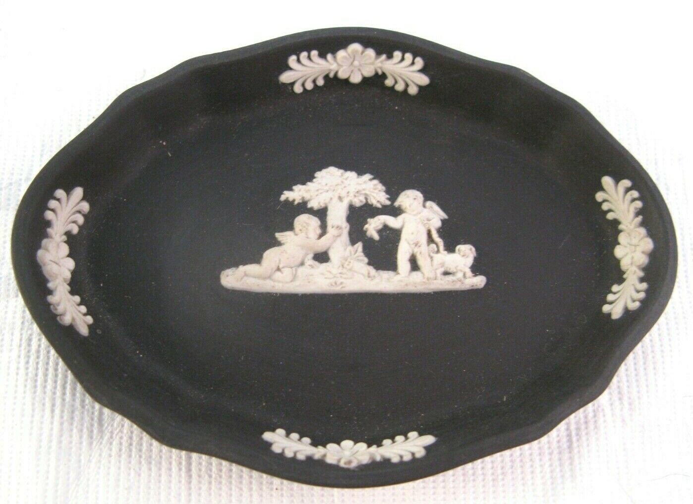 Wedgewood England Small Oval Plate Black with White Cherubs with Dog Looks New?