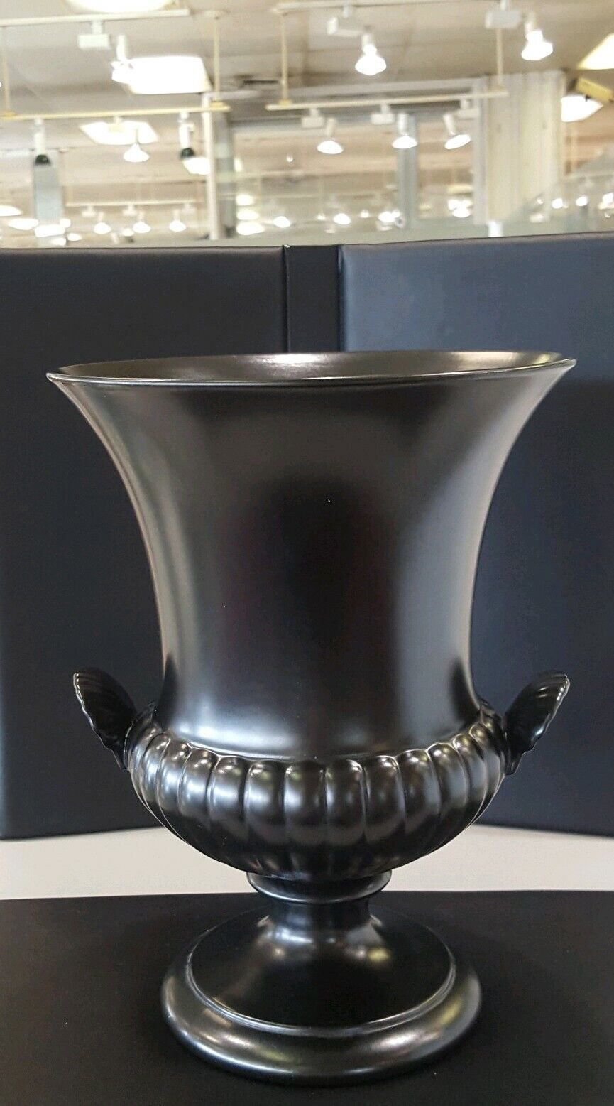 WEDGWOOD Vintage Ravenstone Matte Black Urn/Vase with Shell Handles 1960s 