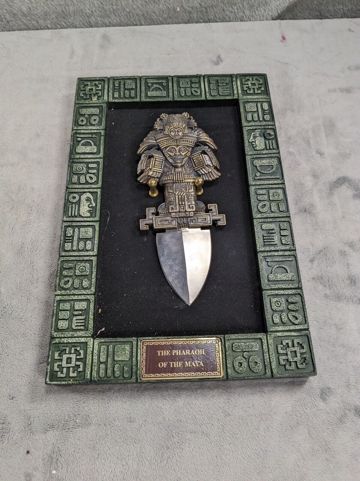 Noble Collection Historia Dagger Of The Maya With Display Shadowbox