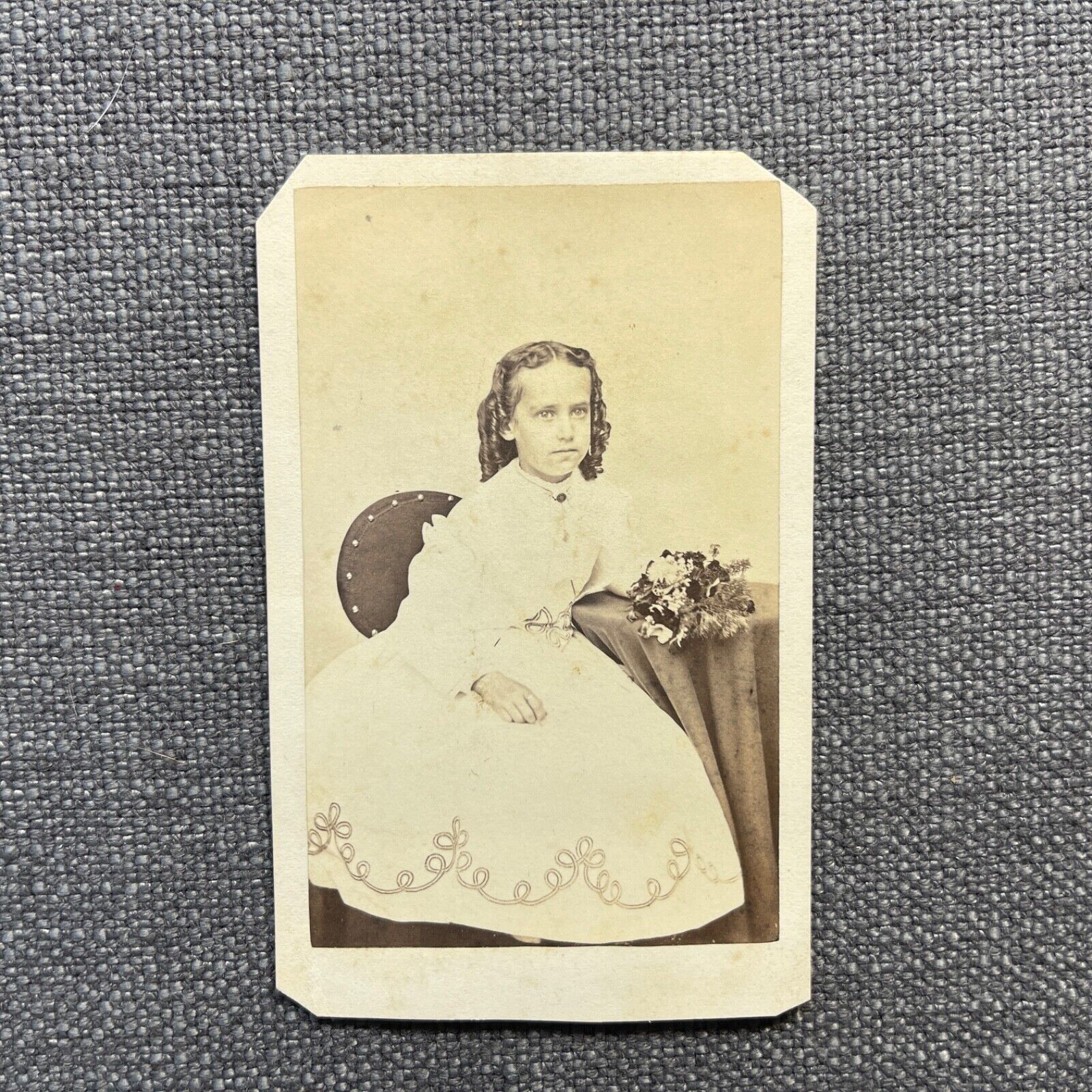 CDV Photo Antique Carte De Visite Portrait Little Girl in Ringlets Massachusetts