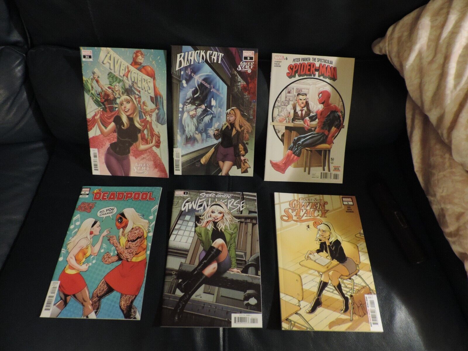 Amazing Spider-Man - Gwen Stacy Covers, Deadpool & Black Cat - Excellent Shape