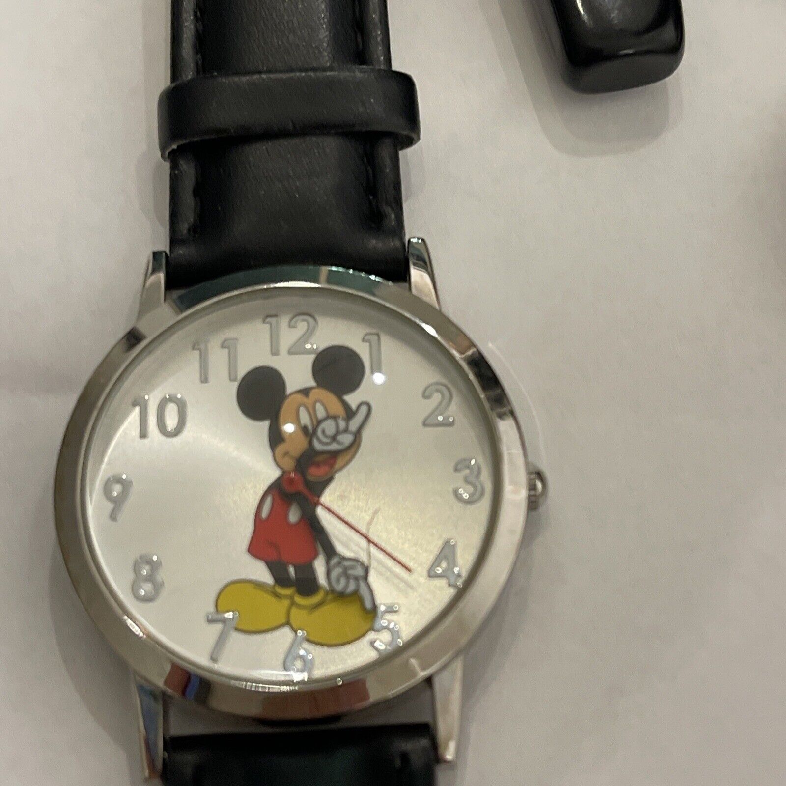 Disney MCKAQ16003 Unisex Classic Mickey Mouse Black Band Analog Watch