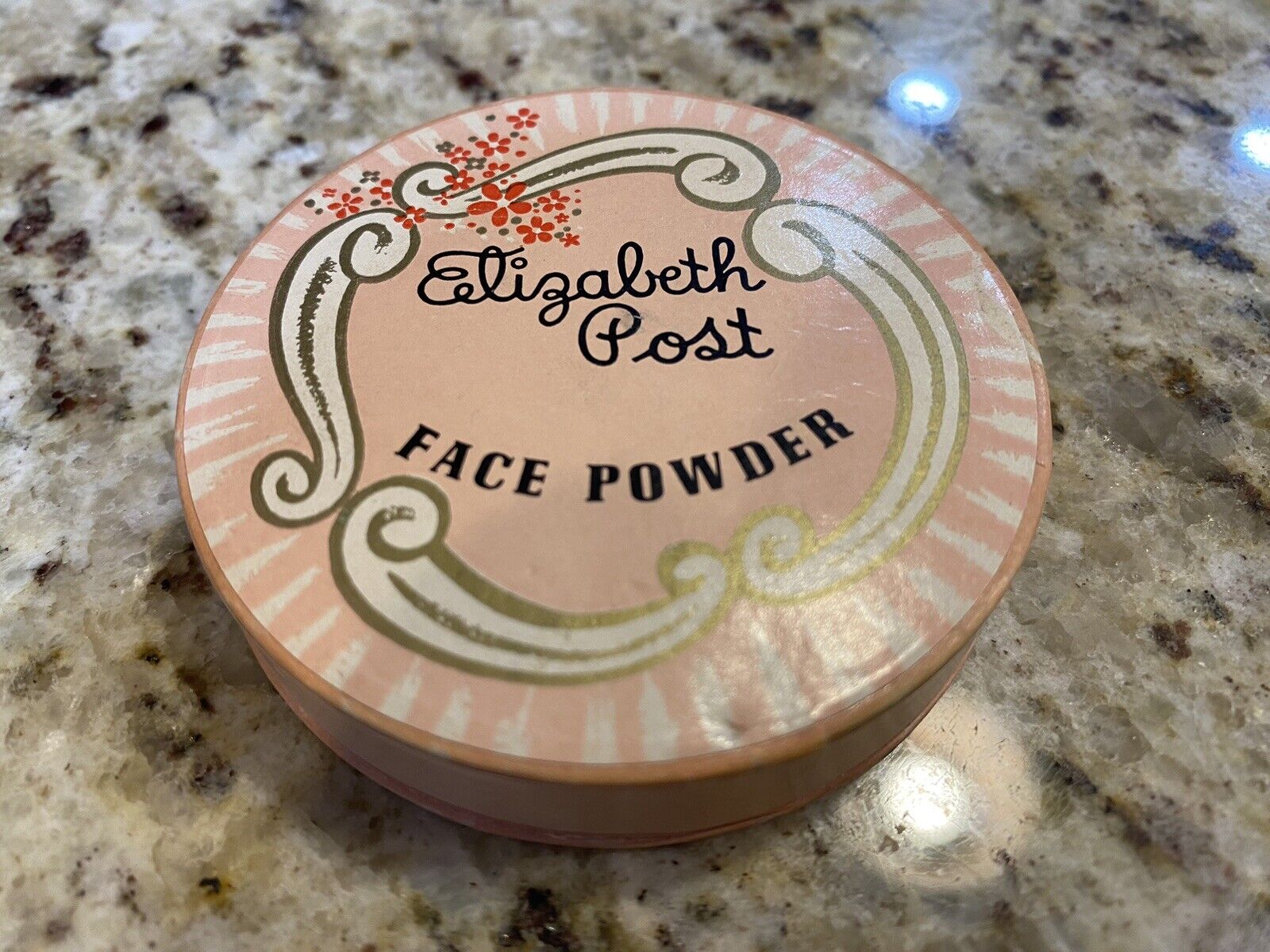 Vintage 1950’s Elizabeth Post Face Powder, Full, In Excellent Condition