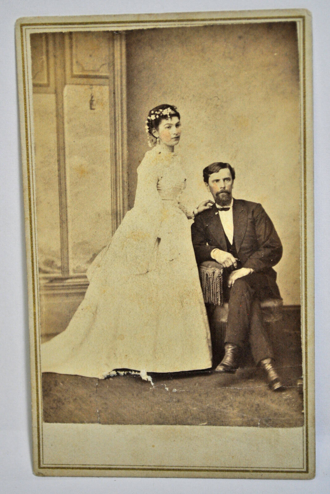 exceptional  mid-1800s  Bride & Groom CDV photograph