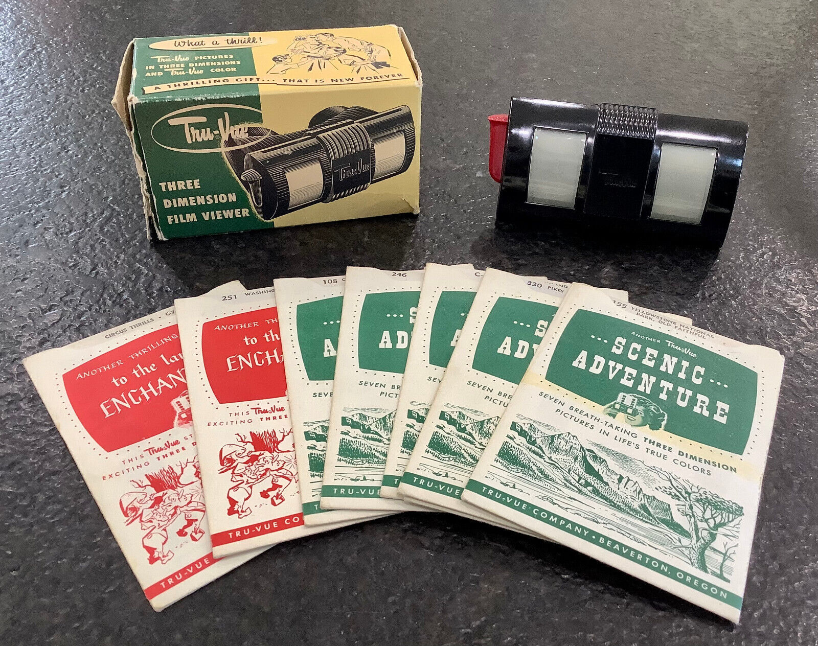 Vintage Tru Vue 3D Stereoscopic Viewer With Original Box + (8) Film Slides